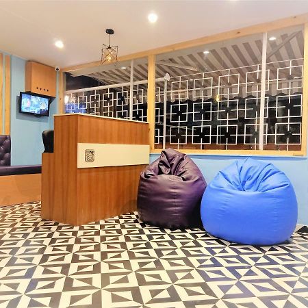 Stay Villa Hostel For Male And Female Mumbai Exteriör bild