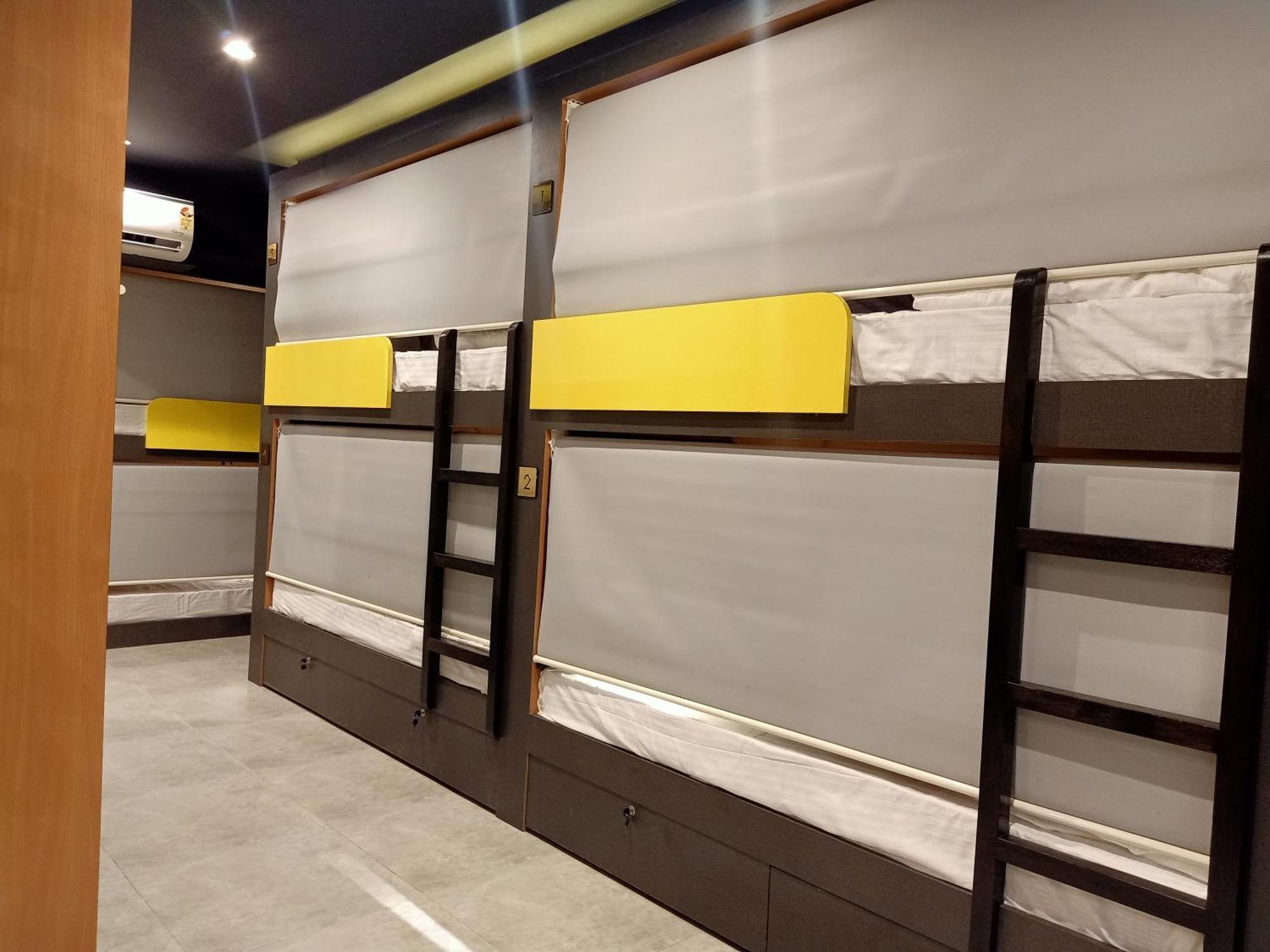 Stay Villa Hostel For Male And Female Mumbai Exteriör bild