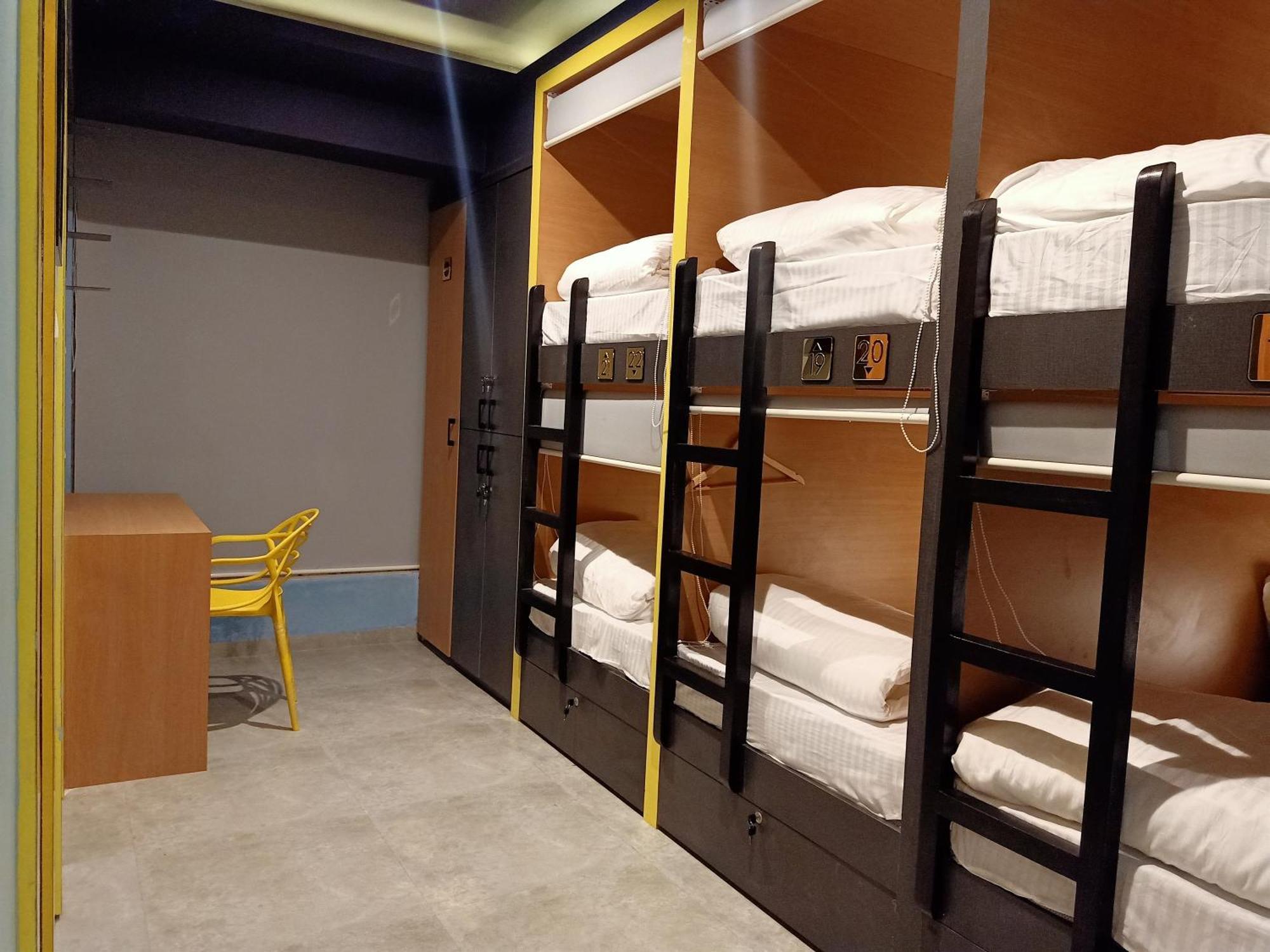 Stay Villa Hostel For Male And Female Mumbai Exteriör bild