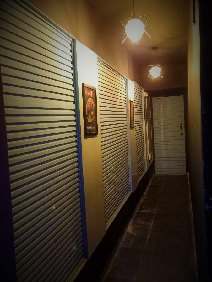 Stay Villa Hostel For Male And Female Mumbai Exteriör bild