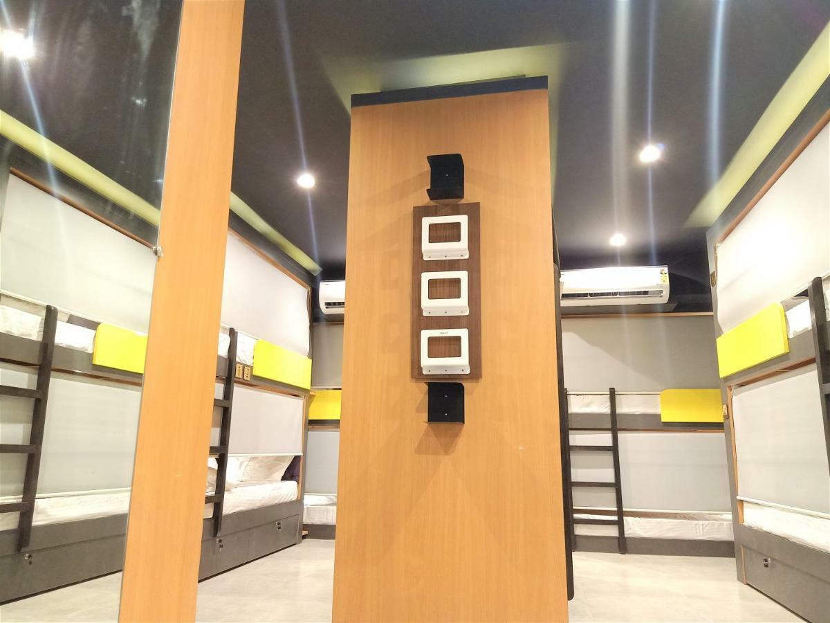 Stay Villa Hostel For Male And Female Mumbai Exteriör bild