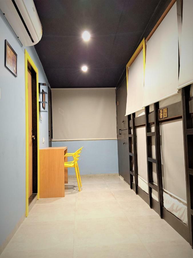 Stay Villa Hostel For Male And Female Mumbai Exteriör bild